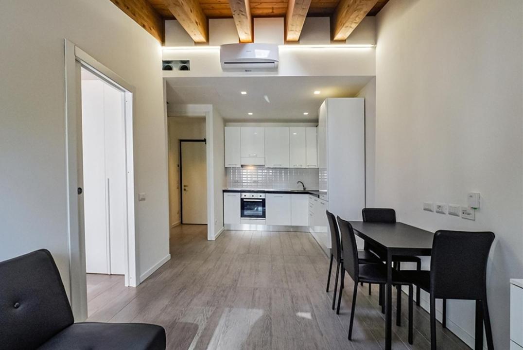 Lux Apartment 2 Milano Metro M2 Eksteriør billede